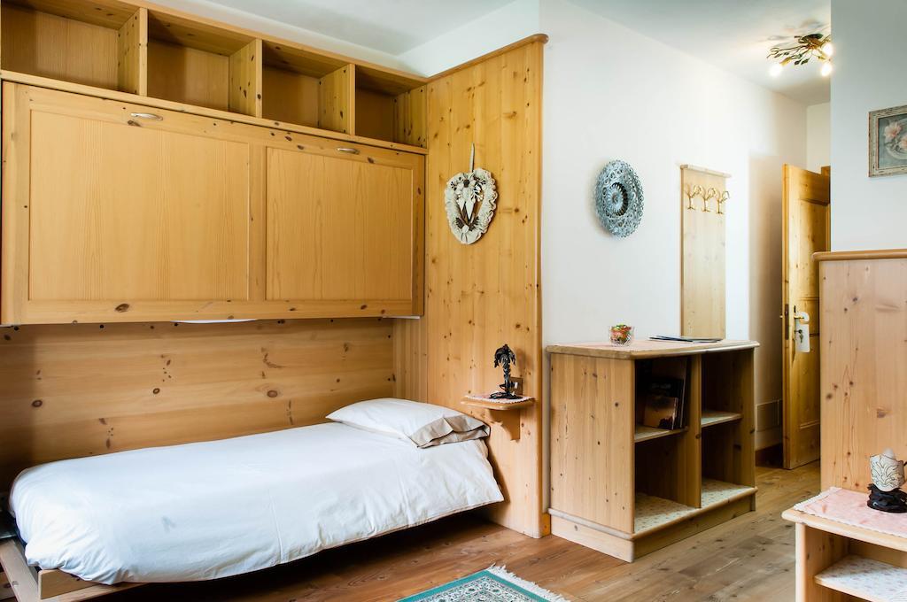 B&B Caldara Cortina dʼAmpezzo Værelse billede