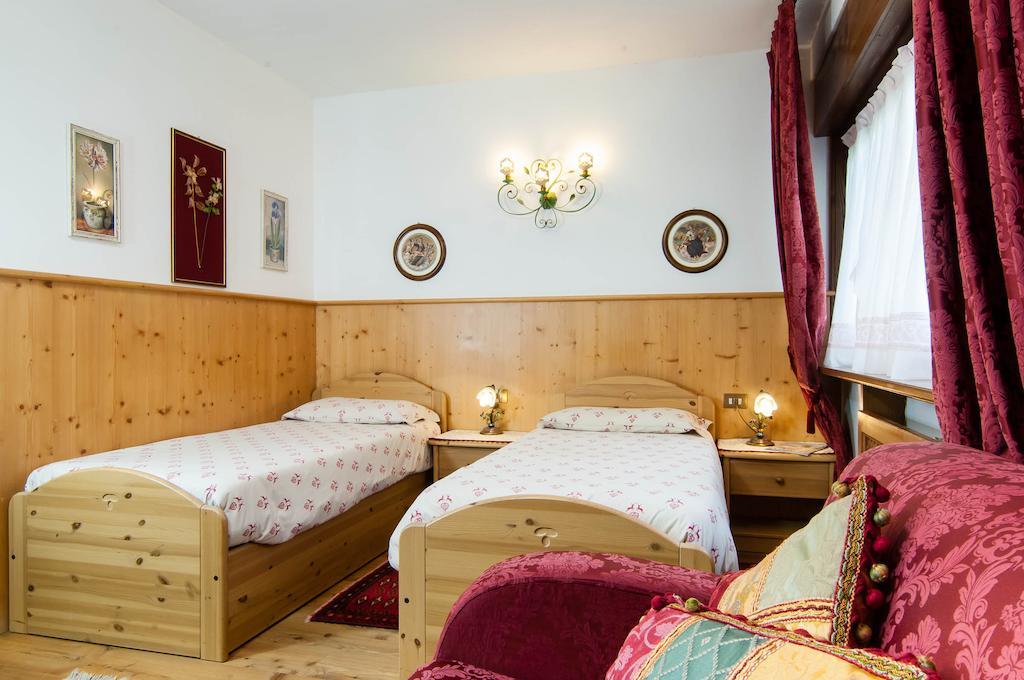 B&B Caldara Cortina dʼAmpezzo Værelse billede