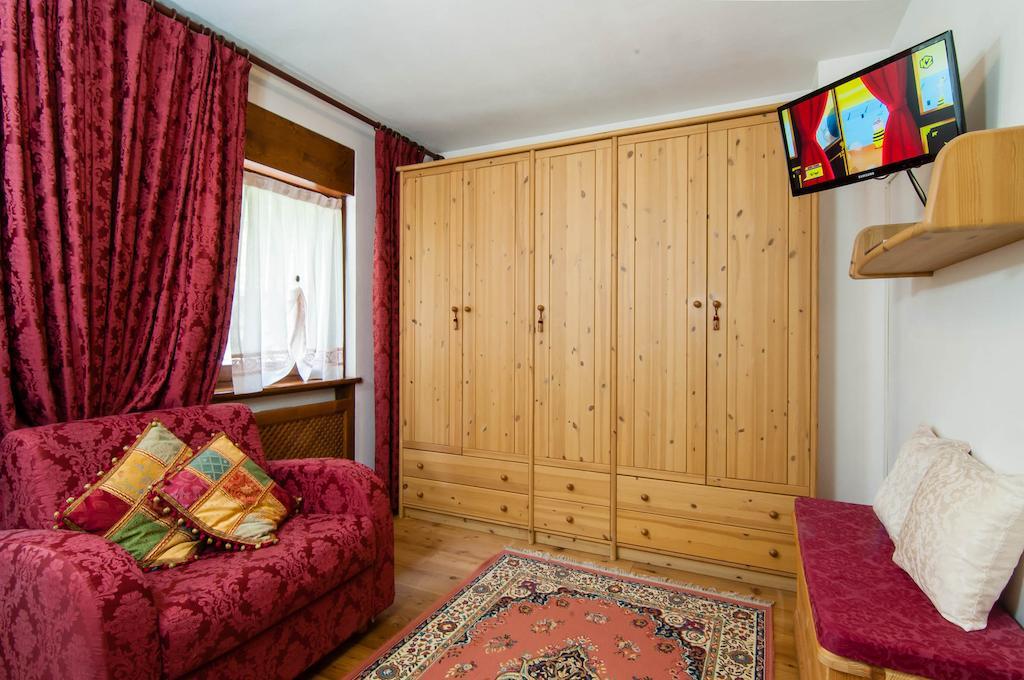 B&B Caldara Cortina dʼAmpezzo Værelse billede